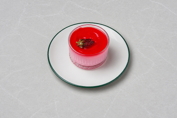 Çilekli Panna Cotta
